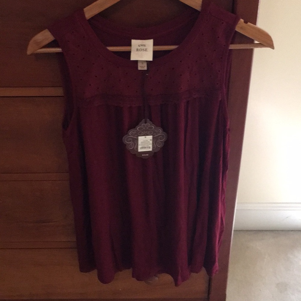 Burgundy sleeveless top